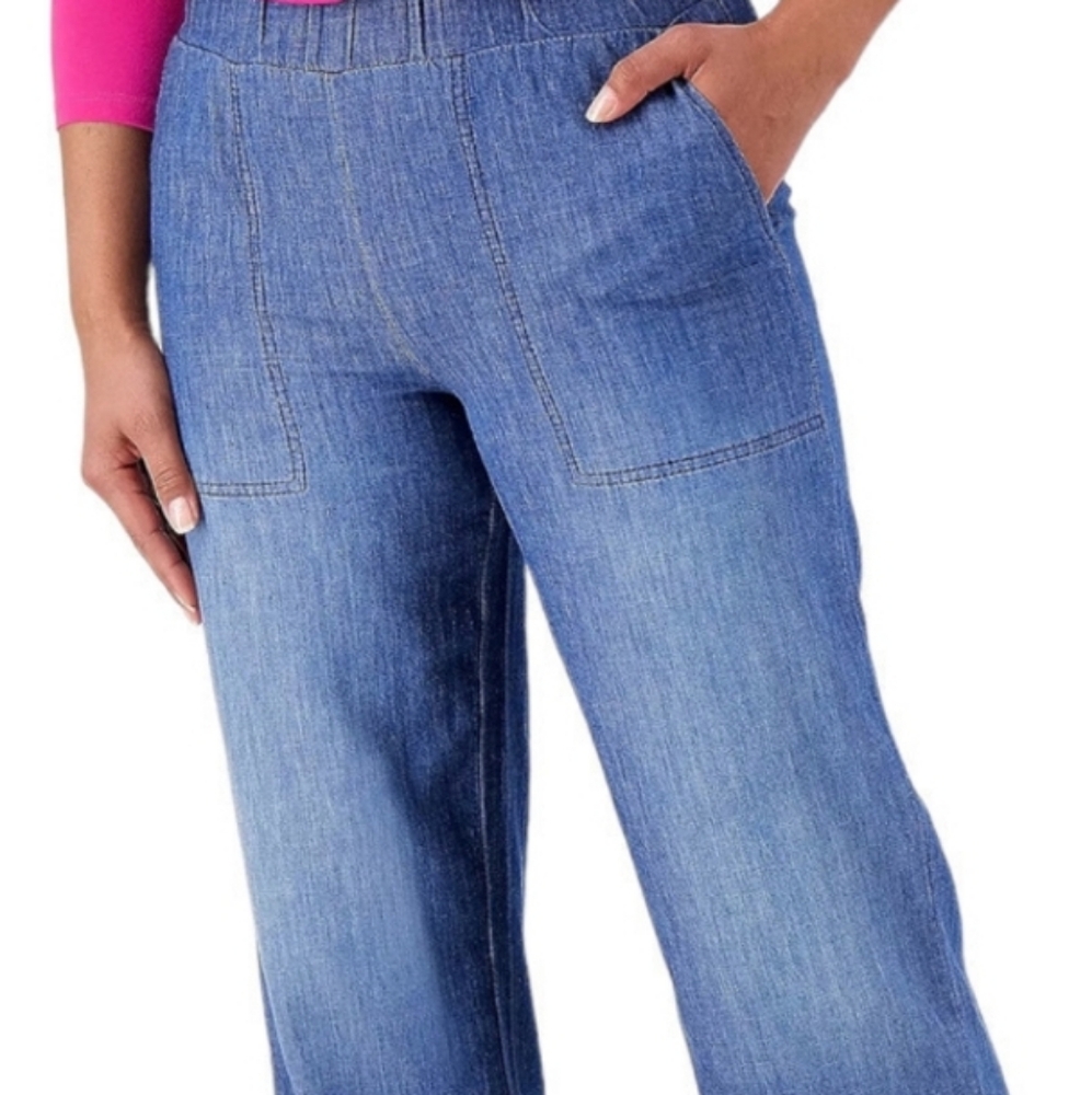 Logo by Lori Goldstein pull on 100% cotton relaxed fit jeans, run big